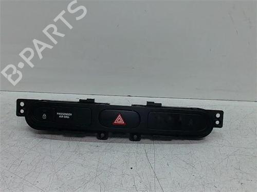 warning-switch-kia-carens-iv-2013-38376704 main image