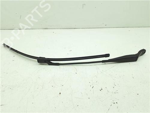 Used Front windshield wiper arm Front windshield wiper arm CITROËN C3 III (SX) 1.5 BlueHDi 100 (SXYHYP, SXYHTU) (102 hp) 40085938 40085938