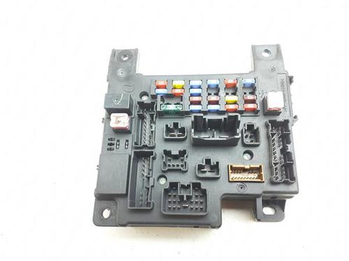 Used Fuse box Fuse box 38373369 38373369