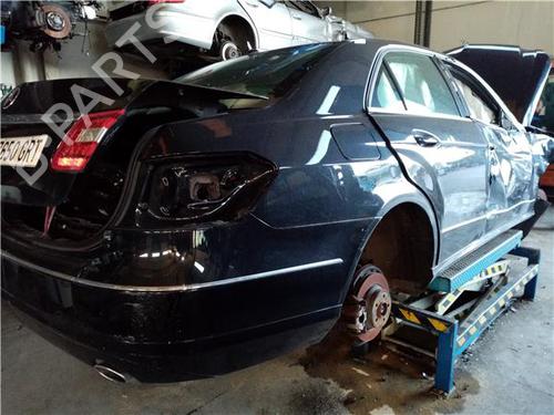tailgate-mercedes-benz-e-class-w212-2009-2010-2011-2012-2013-2014-2015-2016-38357491 main image