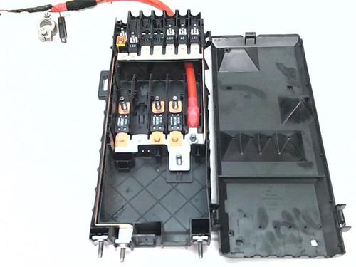Used Fuse box Fuse box 38383865 38383865