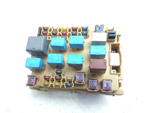 Used Fuse box Fuse box 38334920 38334920