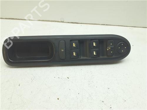 Used Switch Switch PEUGEOT 407 (6D_) 2.0 HDi 135 (6DRHRH, 6DRHRE, 6DRHRG, 6DRHRJ) (136 hp) 39955844 39955844