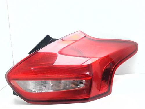 right-taillight-ford-focus-iii-saloon-2010-2011-2012-2013-2014-2015-2016-2017-2018-2019-2020-38382948 main image