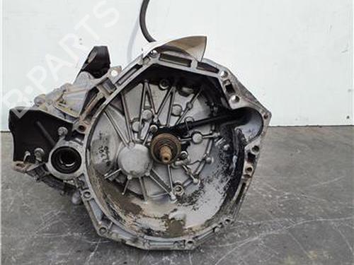 gearbox-renault-megane-ii-saloon-lm01_-2003-38353785 main image