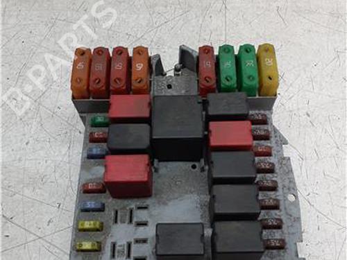 Used Fuse box Fuse box 38366224 38366224