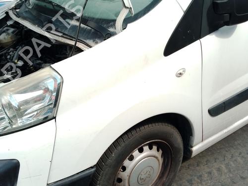 Used Left front fenders Left front fenders 38333239 38333239