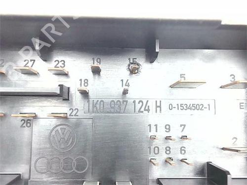 Fuse box AUDI A3 (8P1) 2.0 TDI 16V | BP38403726E1 - Image 3
