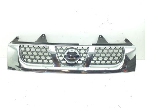 grille-nissan-pick-up-d22-1997-38401729 main image