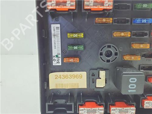 Fuse box VW PASSAT B6 (3C2) 2.0 TDI | BP38392897E1 - Image 4
