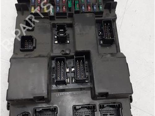 Used Fuse box Fuse box 38363855 38363855