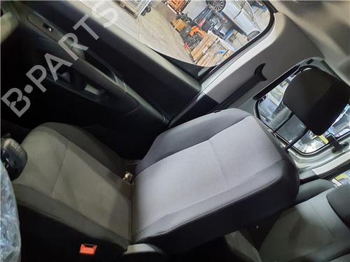 sde-st-opel-combo-e-tour-life-k9-2018-38399464 main image