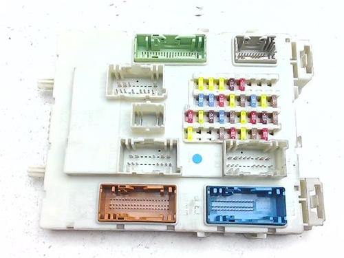 Used Fuse box Fuse box 38405177 38405177