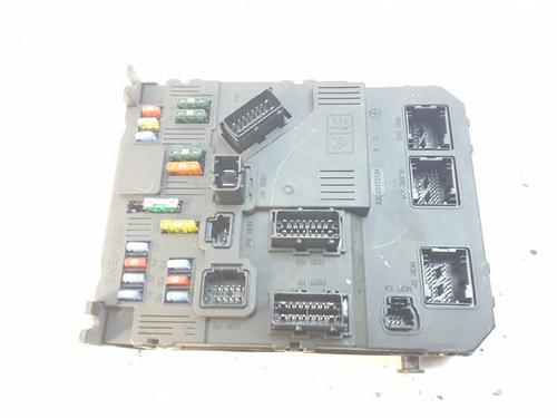 Used Fuse box Fuse box 38370804 38370804
