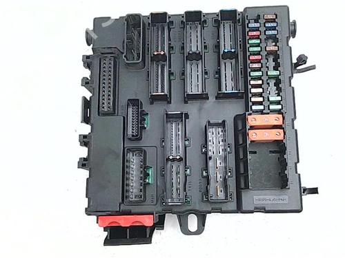 Caja reles / fusibles Caja reles / fusibles 38405789 38405789