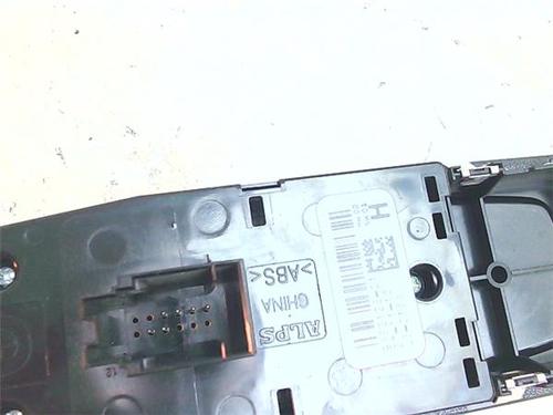 Left front window switch BMW 1 (F21) 125 d | BP38395510I27 - Image 5