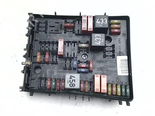 Used Fuse box Fuse box 38404453 38404453