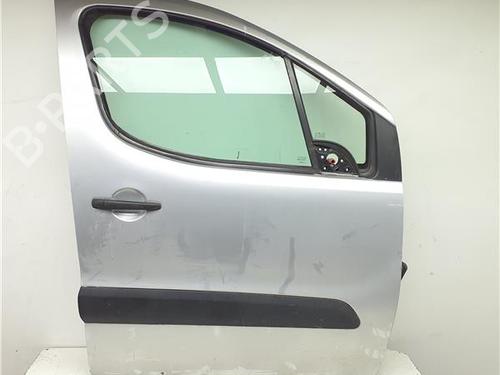 Used Right front door Right front door 38398900 38398900