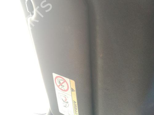 right-sun-visor-jaguar-f-pace-x761-2015-38333154 main image
