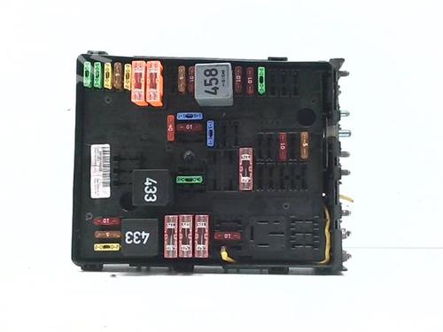Used Fuse box Fuse box 38381914 38381914