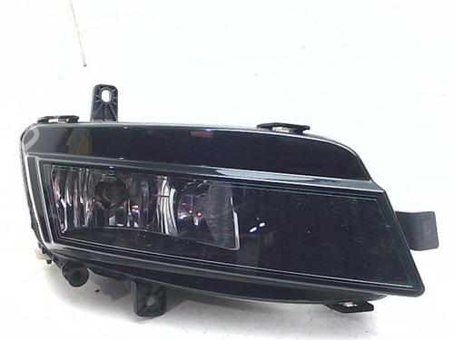 right-front-fog-light-vw-golf-vii-5g1-bq1-be1-be2-2012-2013-2014-2015-2016-2017-2018-2019-2020-2021-38386001 main image