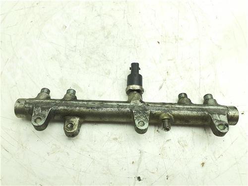 Used Injection rail Injection rail 38348926 38348926