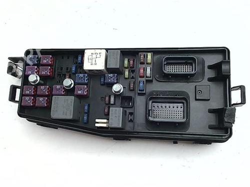 Used Fuse box Fuse box 38354074 38354074
