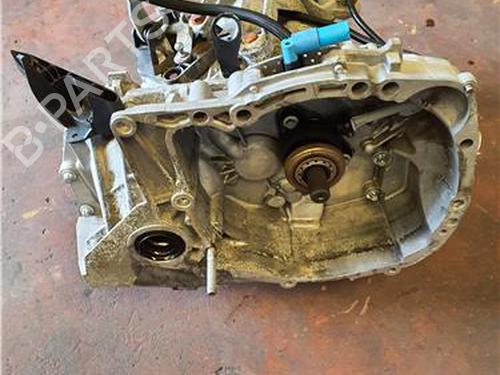 gearbox-renault-clio-iii-grandtour-kr01_-2007-38354328 main image