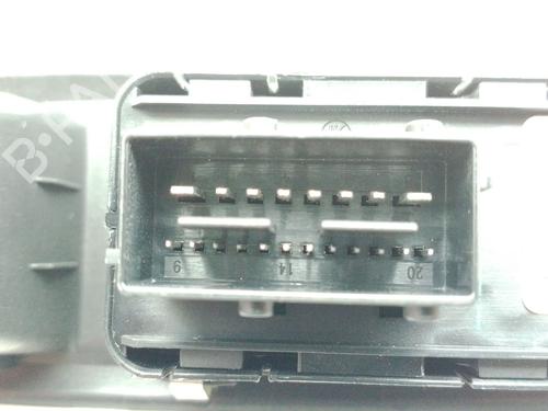 Left front window switch CITROËN C4 III (BA_, BB_, BC_) 1.2 PureTech 130 (BAHNSA, BAHNSB) | BP39435224I27 - Image 4