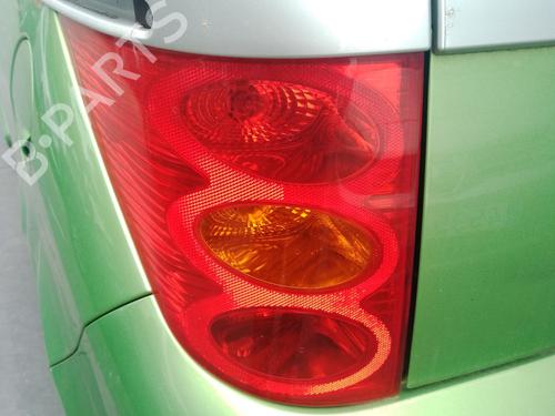 left-taillight-peugeot-1007-km_-2005-38333272 main image