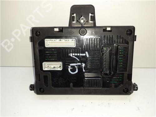 fuse-box-renault-clio-iii-hatchback-van-sb_-sr_-2005-38355680 main image