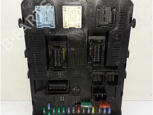 Used Fuse box Fuse box CITROËN C4 I (LC_) 1.6 HDi (109 hp) 39434603 39434603
