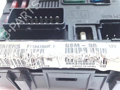 Fuse box CITROËN C5 I (DC_) 2.0 16V (DCRFNC, DCRFNF) | BP39956164E1 - Image 3