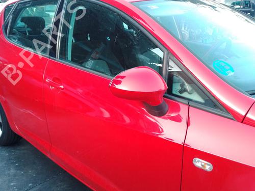 Used Right front door Right front door 38725065 38725065