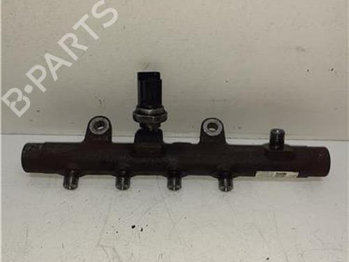Used Injection rail Injection rail 38358413 38358413