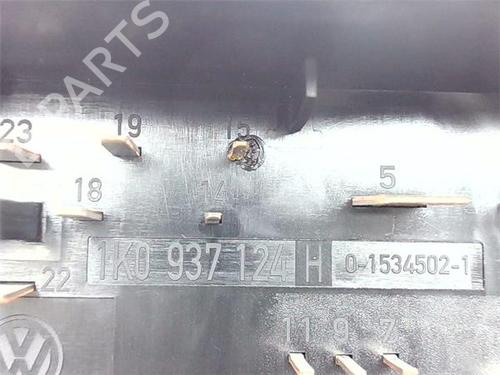 Fuse box AUDI A3 (8P1) 2.0 TDI 16V | BP38404121E1 - Image 3