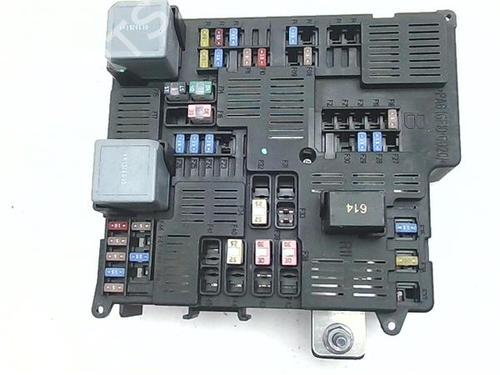 fuse-box-volvo-xc90-ii-256-2014-38385394 main image