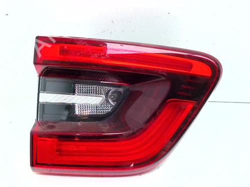 interior-roof-light-renault-kadjar-ha_-hl_-2015-38357152 main image