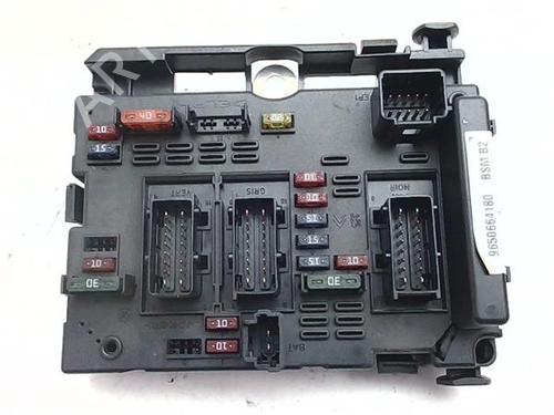 Used Fuse box Fuse box 38406460 38406460