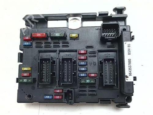 Used Fuse box Fuse box 38352991 38352991