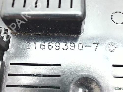 Fuse box RENAULT CLIO III Hatchback Van (SB_, SR_) 1.5 dCi | BP38373297E1 - Image 2