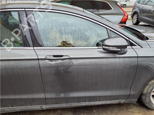 Used Right front door Right front door 38385708 38385708