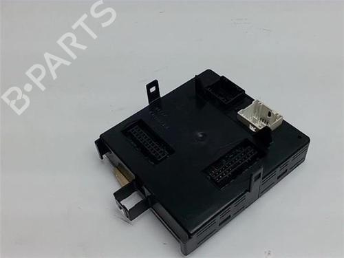 Used Fuse box Fuse box RENAULT LAGUNA I Grandtour (K56_) 1.8 16V (K563, K564) (120 hp) 38373027 38373027