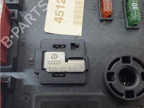 Fuse box VW PASSAT B6 (3C2) 2.0 TDI 16V | BP38367004E1 - Image 2