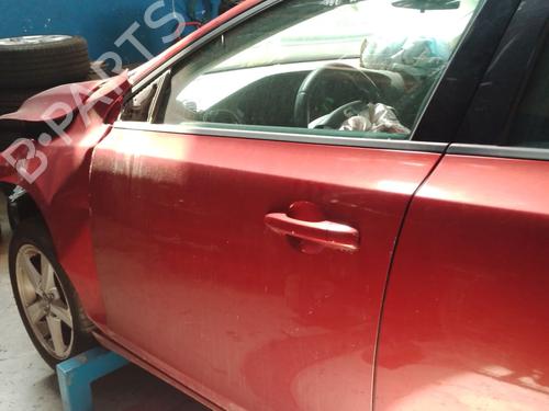 left-front-door-volvo-v40-hatchback-525-2012-2013-2014-2015-2016-2017-2018-2019-38334219 main image