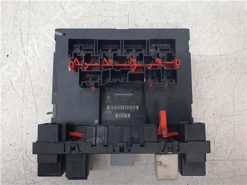 electronic-module-vw-passat-b6-3c2-2005-2006-2007-2008-2009-2010-2011-38369829 main image