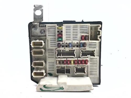 fuse-box-renault-megane-ii-saloon-lm01_-2003-38392487 main image