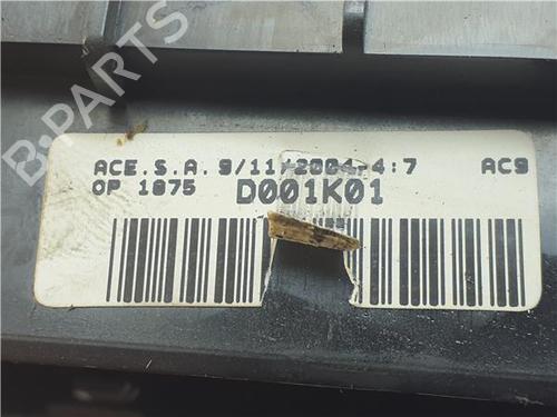 Fuse box SEAT TOLEDO III (5P2) 2.0 TDI 16V | BP38369764E1 - Image 4