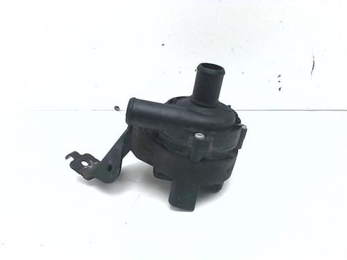 Used Auxiliary water pump Auxiliary water pump MERCEDES-BENZ VITO Tourer (W447) 116 CDI / 116 BlueTEC (447.701, 447.703, 447.705) (163 hp) 38382472 38382472