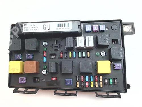 Used Fuse box Fuse box 38390275 38390275
